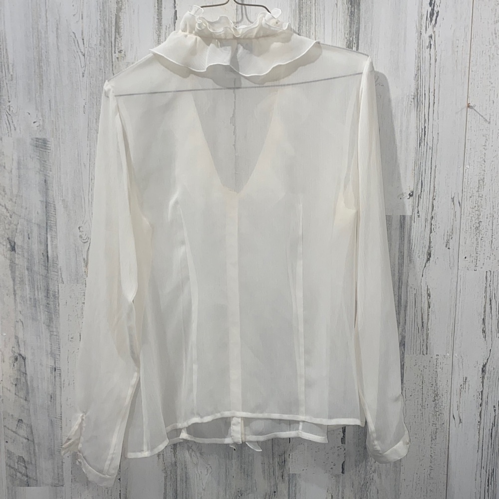 0305 Perfect Sheer Cream Ruffle Blouse by Carson Kressley - Picture 3 of 3